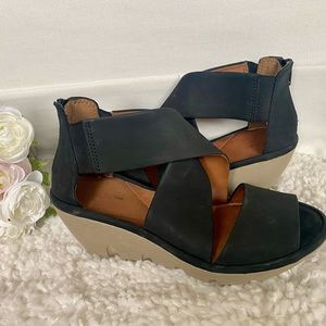 Clarks Artisan Clarene Glamor Wedge Sandal Size 7 1/2